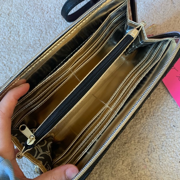 SOLD Betsey Johnson Crossbody - Picture 2 of 5